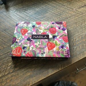 Nabla Cosmetics Wildberry Cutie palette